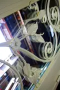 ЩИТ эксклюзив-Загородный дом с остеклением и кованой решеткой